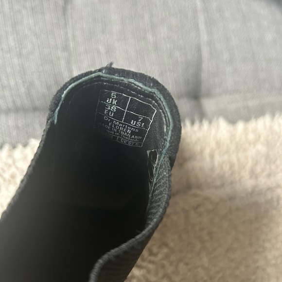 Rare Velvet Dr Martin’s Chelsea Boot - Picture 4 of 4